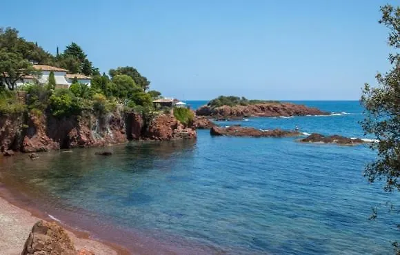 Apartment Appartement Cocon, Centre St Raphael, Plage A 1Min Saint-Raphael  France